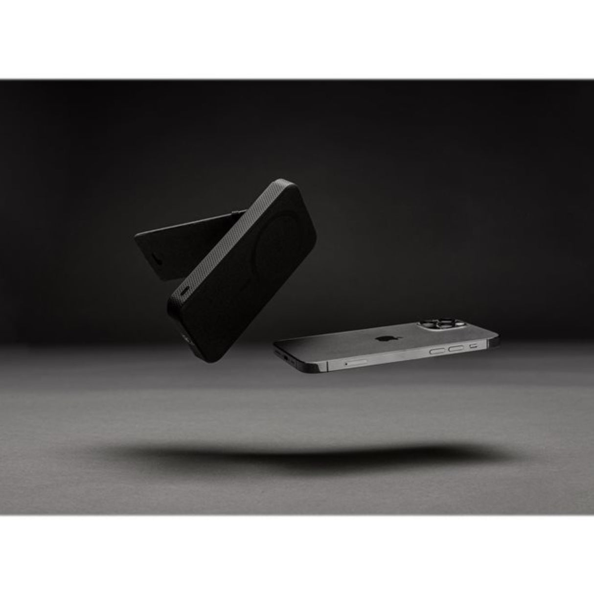 Mophie Snap+ Powerstation Stand Wireless 10000 mAh Power Bank - 20 Watt - PROTEUS MARINE STORE