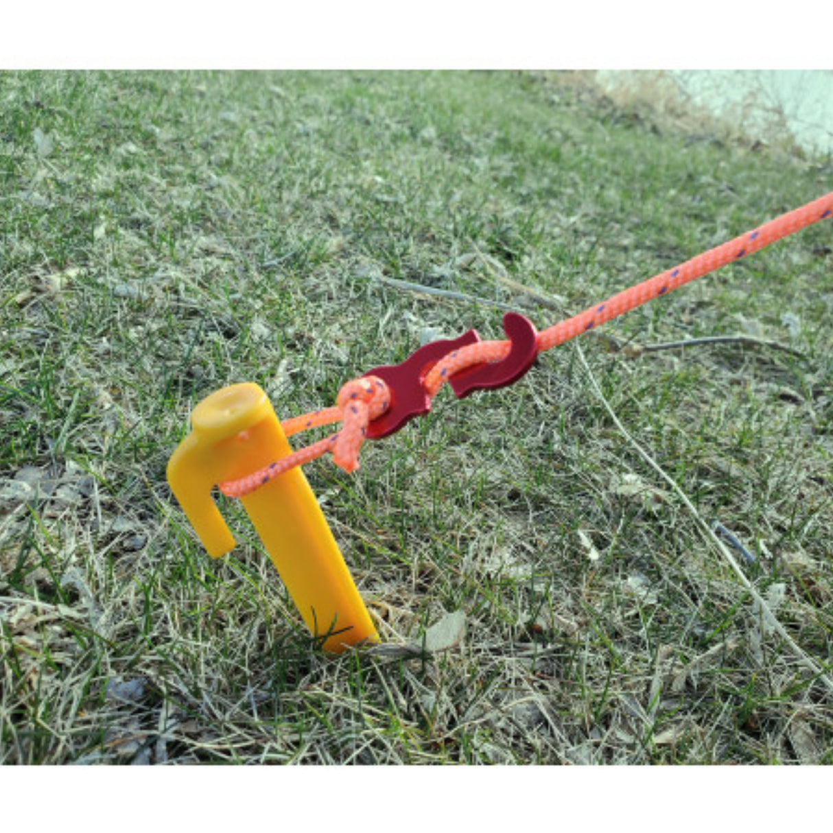 Coghlans Recflective Guy Line Kit (6) 2270 - PROTEUS MARINE STORE