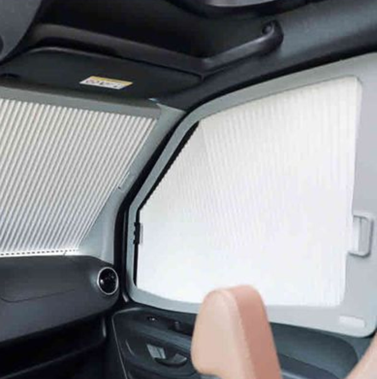 REMIfront IV Right Side Window Blind for Mercedes Sprinter form 2019 - No Entry Handle
