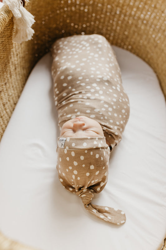 Copper Pearl Top Knot Hat Fawn 0-4m