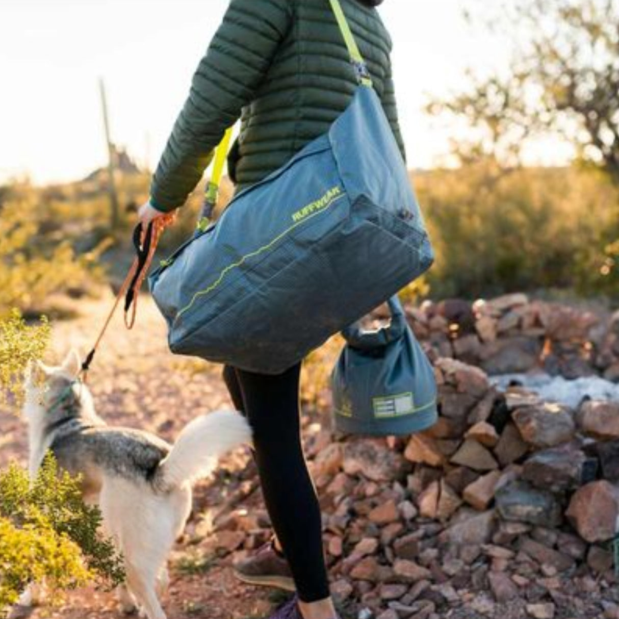Ruffwear Haul Bag Dog Travel Bag - Slate Blue (One Size) Perfect Companion for Dog Owners
