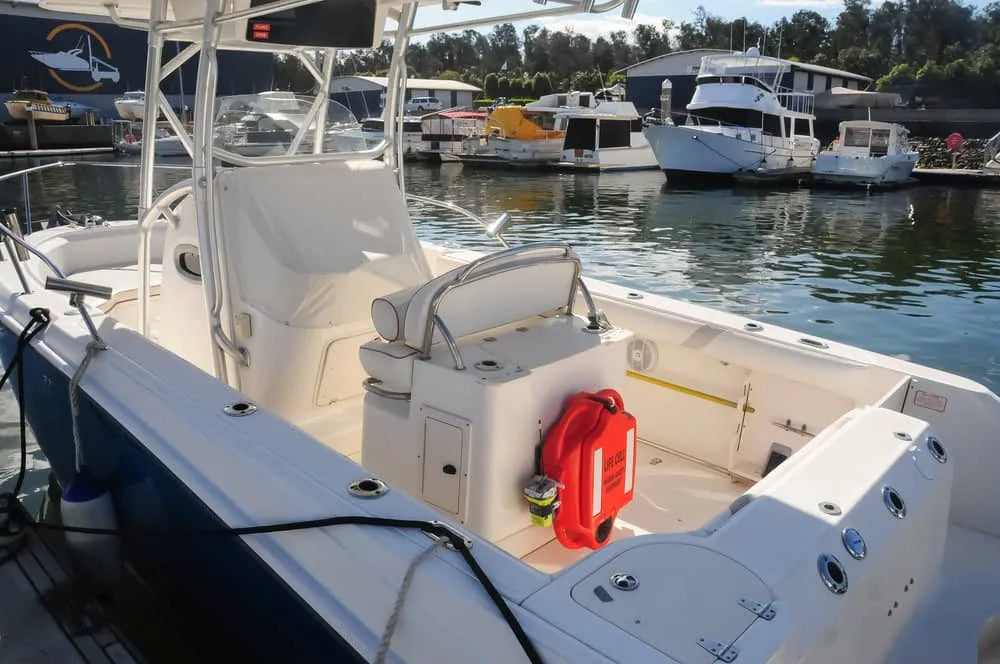 Life Cell The Yachtsman Emergency Pod Grab Case Flotation Device for 2-4 People - White - PROTEUS MARINE STORE