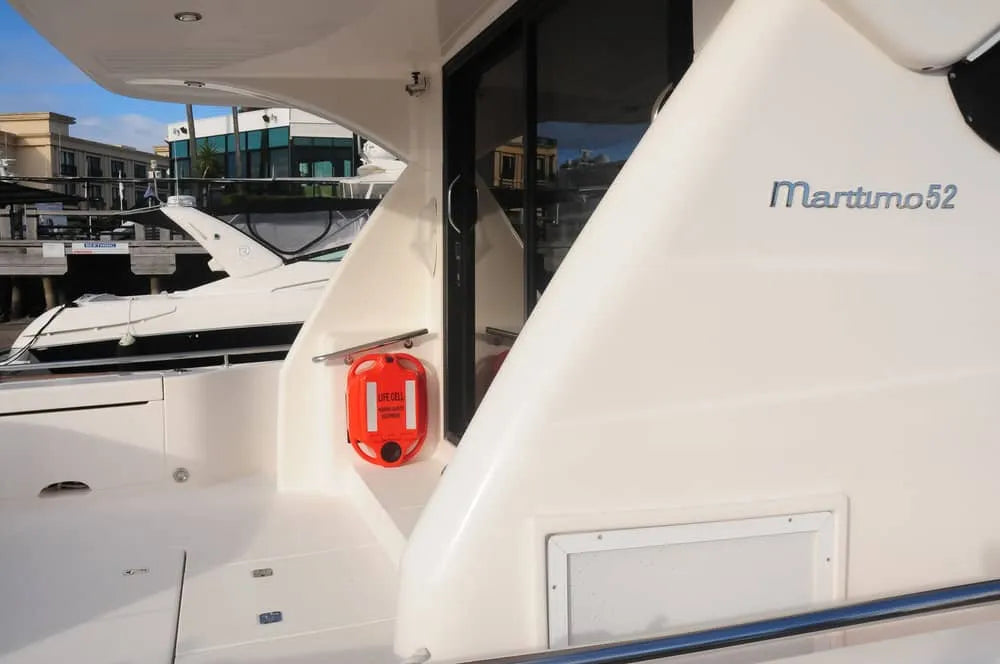 Life Cell The Yachtsman Emergency Pod Grab Case Flotation Device for 2-4 People - Orange - PROTEUS MARINE STORE